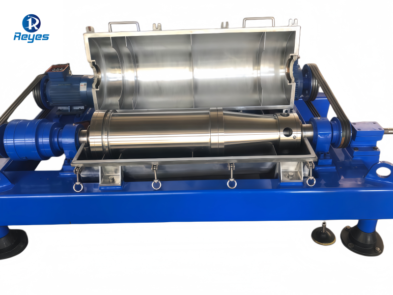 REYES Machinery decanter centrifuge for continuous solid-liquid separation and sludge dewatering